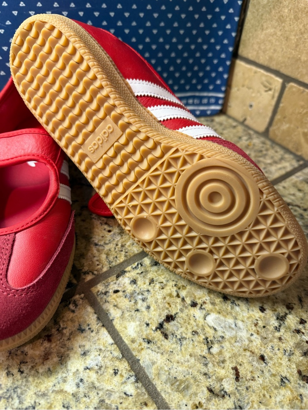 Red Classic Women’s Mary Jane Sambas Adidas’s - Picture 4 of 9